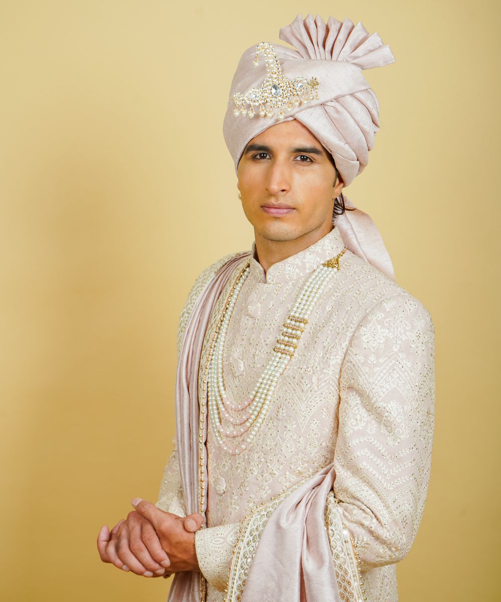 Mauve Georgette Hand Embroidered with Chicken Work & Serwork Thread